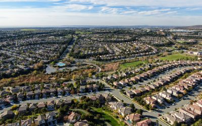 Organizacje oferują przeróżny dobór pokryć dachowych, wykonanych z rozmaitych budulców o doskonałych właściwościach.